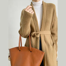 Laden Sie das Bild in den Galerie-Viewer, Lockere lange Strickjacke mit V-Ausschnitt