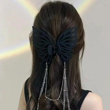 Laden Sie das Bild in den Galerie-Viewer, Schmetterling Ausschnitt Quaste große Haarspange