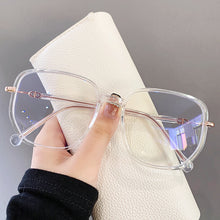 Laden Sie das Bild in den Galerie-Viewer, Stylische Anti-Blaulicht-Brille zum Abnehmen