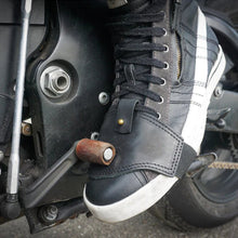 Laden Sie das Bild in den Galerie-Viewer, Toller Motorrad-Schuhschutz – Motorrad-Schalthebel-Kofferraumschutz aus Leder