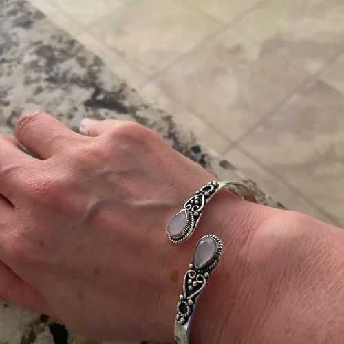 Verstellbares Modearmband für Damen