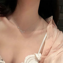 Laden Sie das Bild in den Galerie-Viewer, Süße und elegante Blumen-Halskette