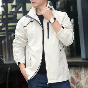 Wind- und wasserdichte Jacke