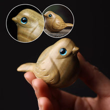 Laden Sie das Bild in den Galerie-Viewer, Handgefertigter Holzschnitzvogel