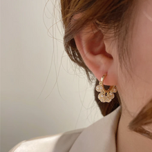 Laden Sie das Bild in den Galerie-Viewer, Metallkugel runde Ohrringe