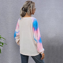 Laden Sie das Bild in den Galerie-Viewer, Bedrucktes T-Shirt mit Rundhalsausschnitt