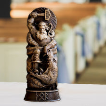 Laden Sie das Bild in den Galerie-Viewer, Mythische Held-Harz-Statue