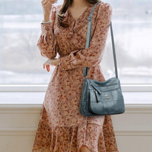 Laden Sie das Bild in den Galerie-Viewer, Mehrlagige Umhängetasche aus weichem Leder mit großem Fassungsvermögen