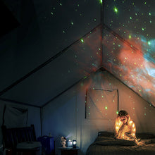 Laden Sie das Bild in den Galerie-Viewer, Sternenhimmel-Projektionslampe In Astronautenform
