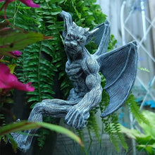 Laden Sie das Bild in den Galerie-Viewer, Gargoyle Monster Statue Ornament