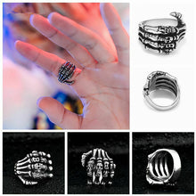 Laden Sie das Bild in den Galerie-Viewer, Übertriebener Totenkopf Pfoten Ring