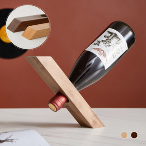 Ausgeglichenes Weinregal