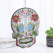 Laden Sie das Bild in den Galerie-Viewer, Metall-Windspiel 3D-Schädel-Ornament