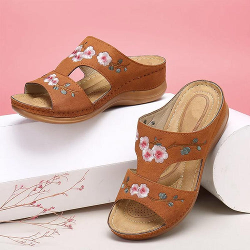 Damen handgemachte lässige hohle Blumensandalen