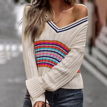 Laden Sie das Bild in den Galerie-Viewer, Täfelter Pullover mit V-Ausschnitt