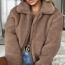 Laden Sie das Bild in den Galerie-Viewer, Damen-Thermojacke mit Revers