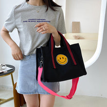 Laden Sie das Bild in den Galerie-Viewer, Smiley-Segeltuchtasche