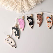 Laden Sie das Bild in den Galerie-Viewer, Nadeleinfädler mit Katzenmuster