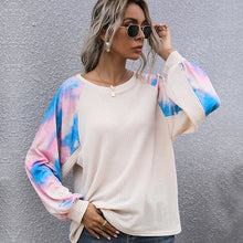 Laden Sie das Bild in den Galerie-Viewer, Bedrucktes T-Shirt mit Rundhalsausschnitt