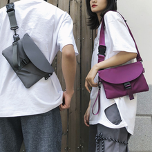 Laden Sie das Bild in den Galerie-Viewer, Einfache Brusttasche