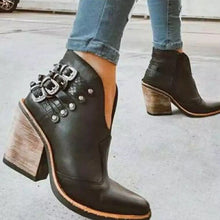 Laden Sie das Bild in den Galerie-Viewer, Damen Lederstiefel mit Gürtelschnalle