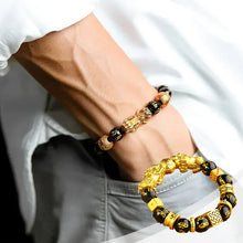 Laden Sie das Bild in den Galerie-Viewer, Pixiu 3D Obsidian Armband