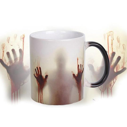Schreckliche Hitzereaktion im Becher