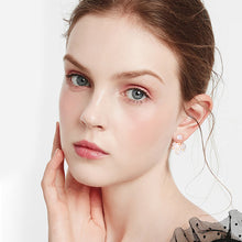 Laden Sie das Bild in den Galerie-Viewer, Vintage Muschelblume Perlenohrringe