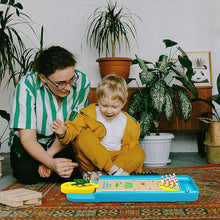 Laden Sie das Bild in den Galerie-Viewer, Desktop-Frosch-Bowling Spielzeug