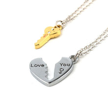 Laden Sie das Bild in den Galerie-Viewer, Herzförmige Halskette mit Schlüsselschloss