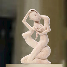 Laden Sie das Bild in den Galerie-Viewer, Kuss-Statue des ewigen Paares