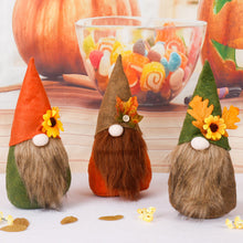 Laden Sie das Bild in den Galerie-Viewer, Gesichtslose Rudolph-Puppe