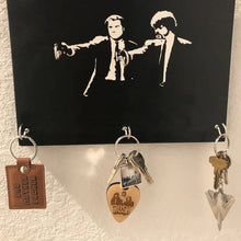 Laden Sie das Bild in den Galerie-Viewer, Wandmontierter Schlüsselanhänger aus Holz