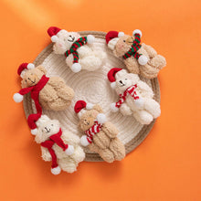 Laden Sie das Bild in den Galerie-Viewer, Schal Bär Ornament