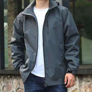 Wind- und wasserdichte Jacke