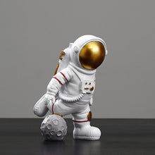 Laden Sie das Bild in den Galerie-Viewer, Niedliche Astronauten-Heimdekoration