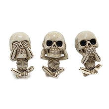 Laden Sie das Bild in den Galerie-Viewer, Kreative Auto Schädel Ghost Head Aromatherapie