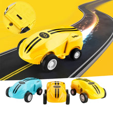 Laden Sie das Bild in den Galerie-Viewer, 360° Drehbares Mini-Spielzeugauto