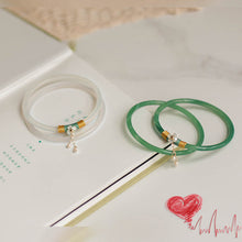 Laden Sie das Bild in den Galerie-Viewer, Zartes Minimalistisches Jade-Armband