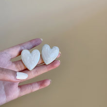 Laden Sie das Bild in den Galerie-Viewer, Damen Öltropfen Einfache Liebesohrringe