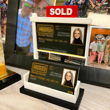 Laden Sie das Bild in den Galerie-Viewer, Visitenkarte Displayständer
