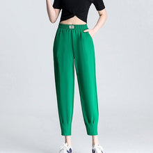 Laden Sie das Bild in den Galerie-Viewer, Coole Haremshose aus Eisseide für Damen