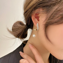Laden Sie das Bild in den Galerie-Viewer, Elegante Damen Perlenohrringe