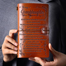 Laden Sie das Bild in den Galerie-Viewer, Vintage Graviertes Tagebuch