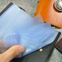 Laden Sie das Bild in den Galerie-Viewer, Neue kreative handgefertigte Kartentasche aus Leder mit Indianerkopf