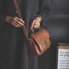 Laden Sie das Bild in den Galerie-Viewer, Damen Vintage Einzigartige Ledertasche mit Schnalle
