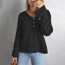 Laden Sie das Bild in den Galerie-Viewer, Strickpullover mit Knöpfen und überschnittener Schulter