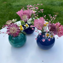 Laden Sie das Bild in den Galerie-Viewer, Harz handgefertigte Vase Tischdekoration