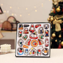 Laden Sie das Bild in den Galerie-Viewer, 24 kleine Holzanhänger zu Weihnachten