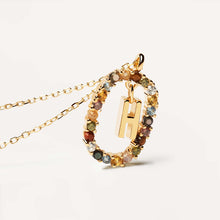 Laden Sie das Bild in den Galerie-Viewer, Bunte Kristall-Buchstabe-Halskette